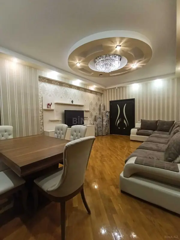 Satılır 3 otaqlı mənzil 115 m²
