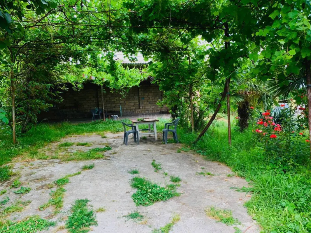 Satılır 6 otaqlı həyət evi 180 m²