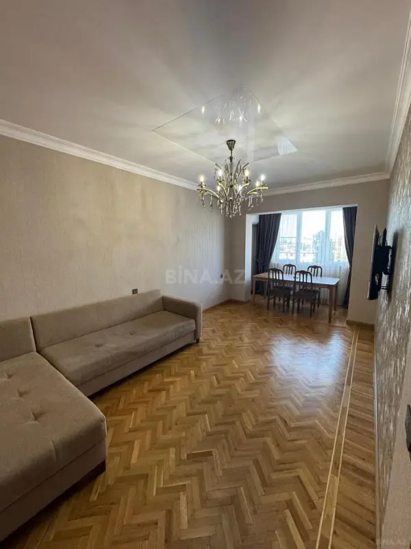 Satılır 2 otaqlı mənzil 70 m²