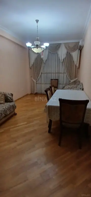 Kirayə verilir 1 otaqlı mənzil 70 m²