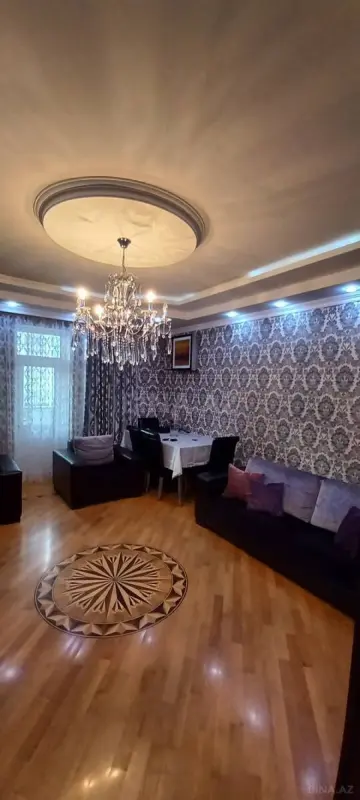 Satılır 3 otaqlı mənzil 112 m²
