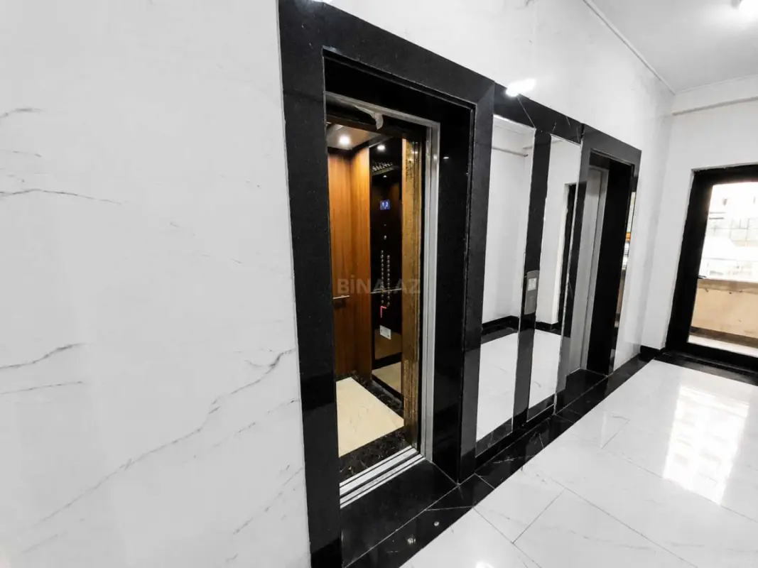 Satılır 2 otaqlı mənzil 66 m²