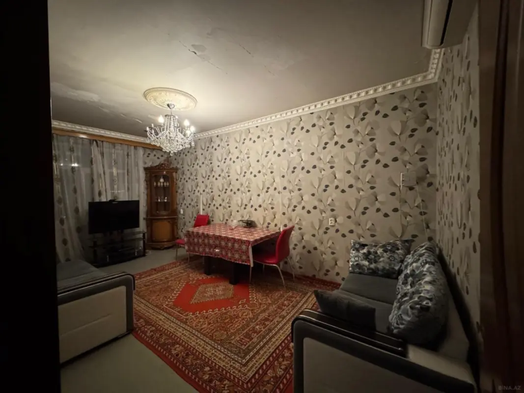 Kirayə verilir 2 otaqlı mənzil 80 m²