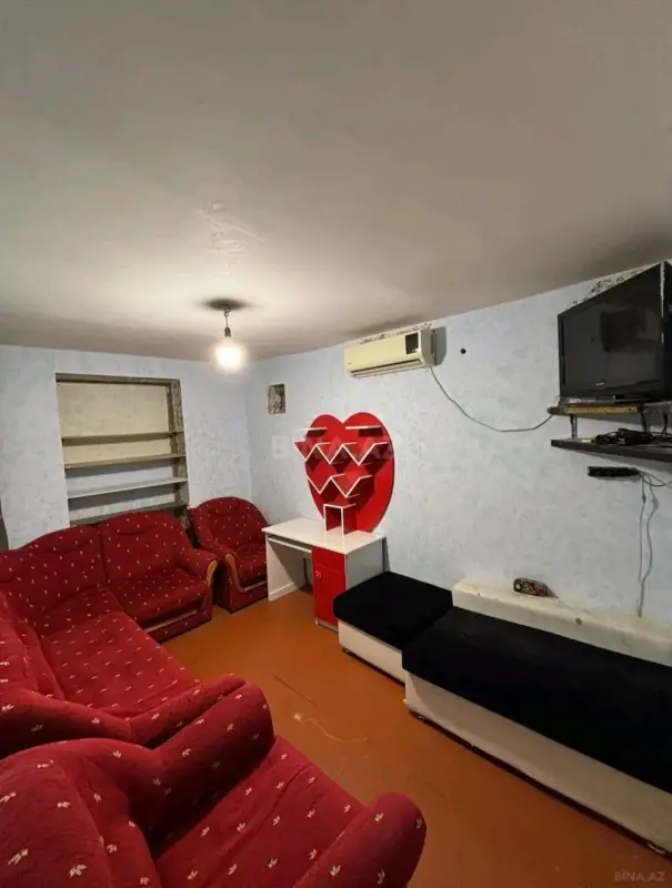 Kirayə verilir 2 otaqlı mənzil 45 m²