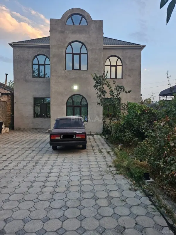 Satılır 5 otaqlı həyət evi 150 m²