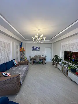 Satılır 3 otaqlı mənzil 90 m² — Bakı, İnşaatçılar 3 otaq 90.00 m²