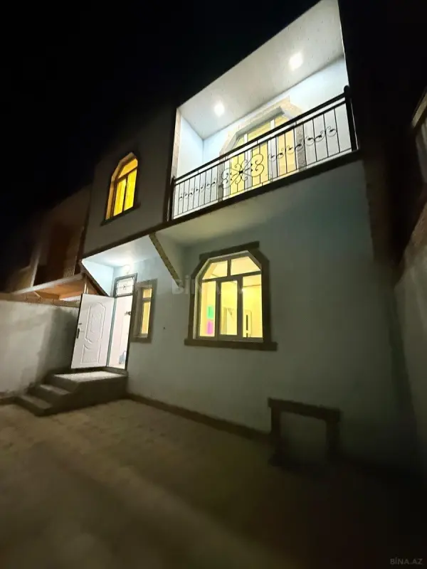 Satılır 4 otaqlı həyət evi 130 m²