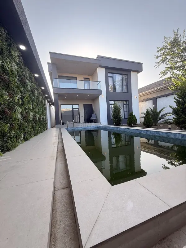 Satılır 5 otaqlı həyət evi 230 m²