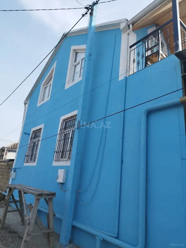 Satılır 5 otaqlı həyət evi 160 m²