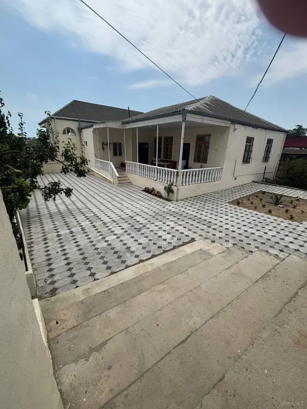 Satılır 4 otaqlı həyət evi 110 m²