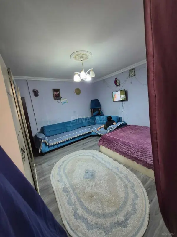 Satılır 1 otaqlı mənzil 42 m²
