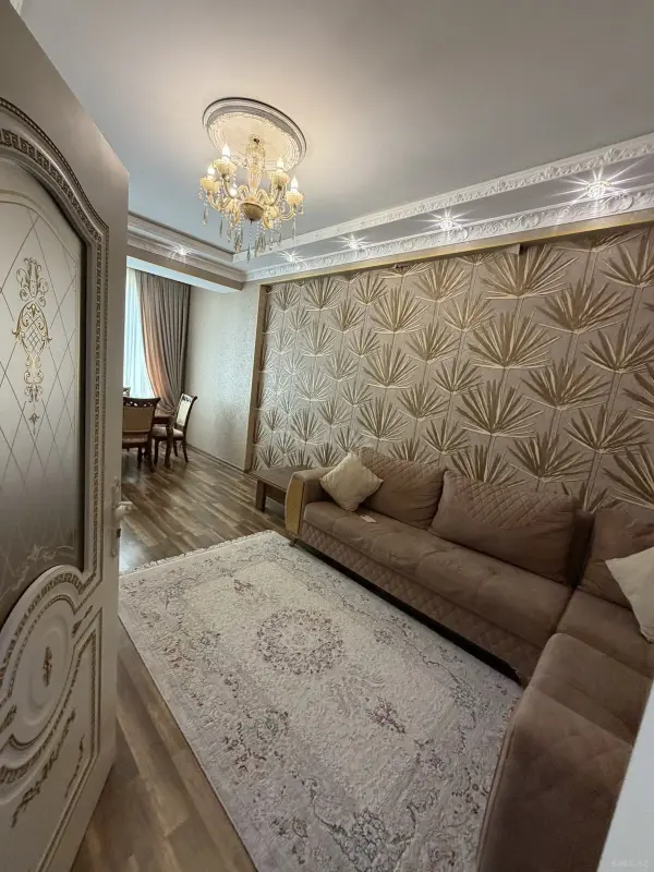 Satılır 3 otaqlı mənzil 115 m²