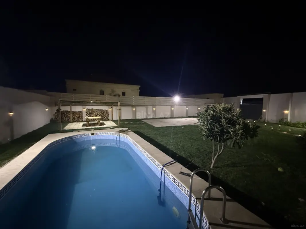 Kirayə verilir 4 otaqlı həyət evi 240 m²