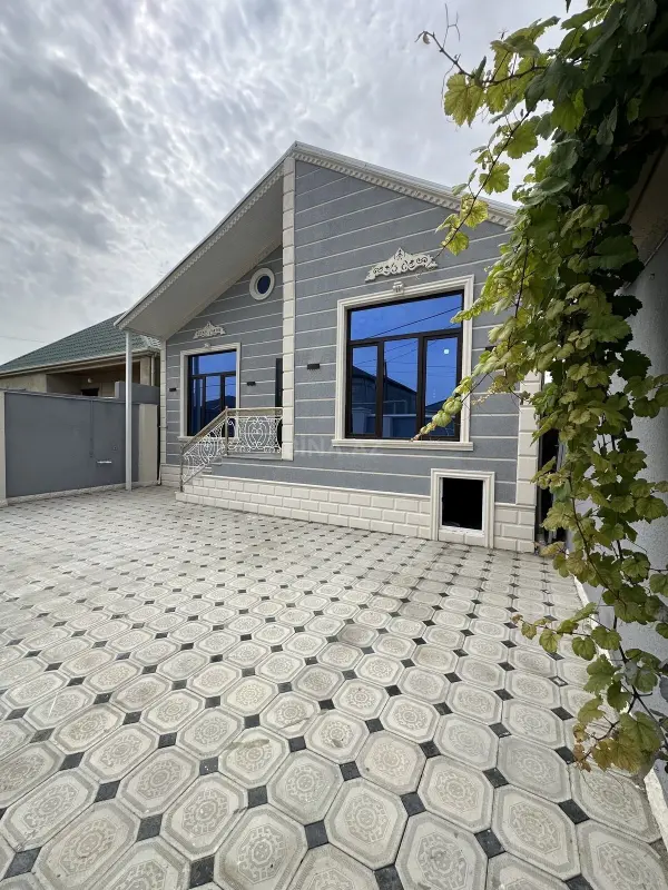 Satılır 4 otaqlı həyət evi 125 m²