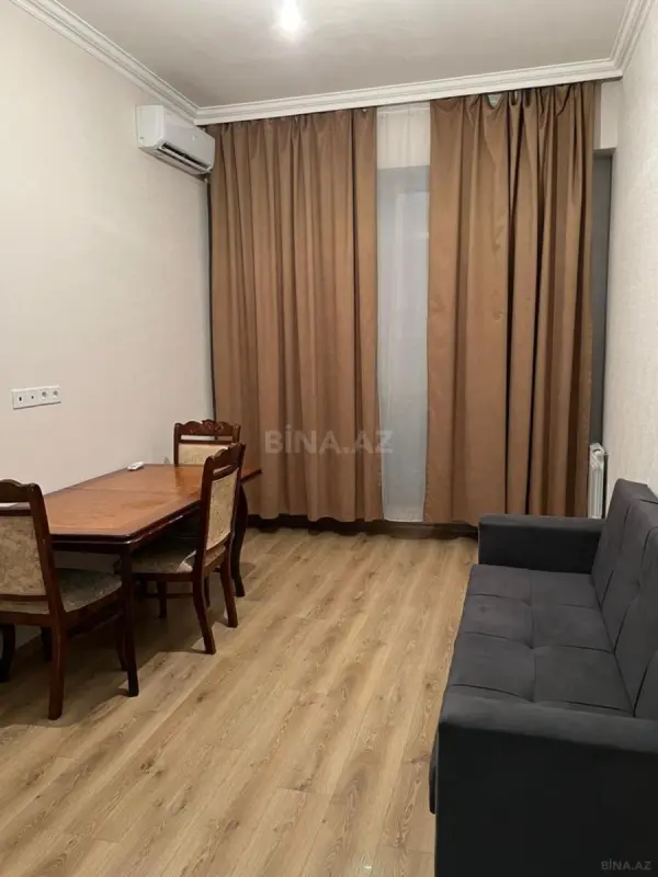 Kirayə verilir 2 otaqlı mənzil 70 m²