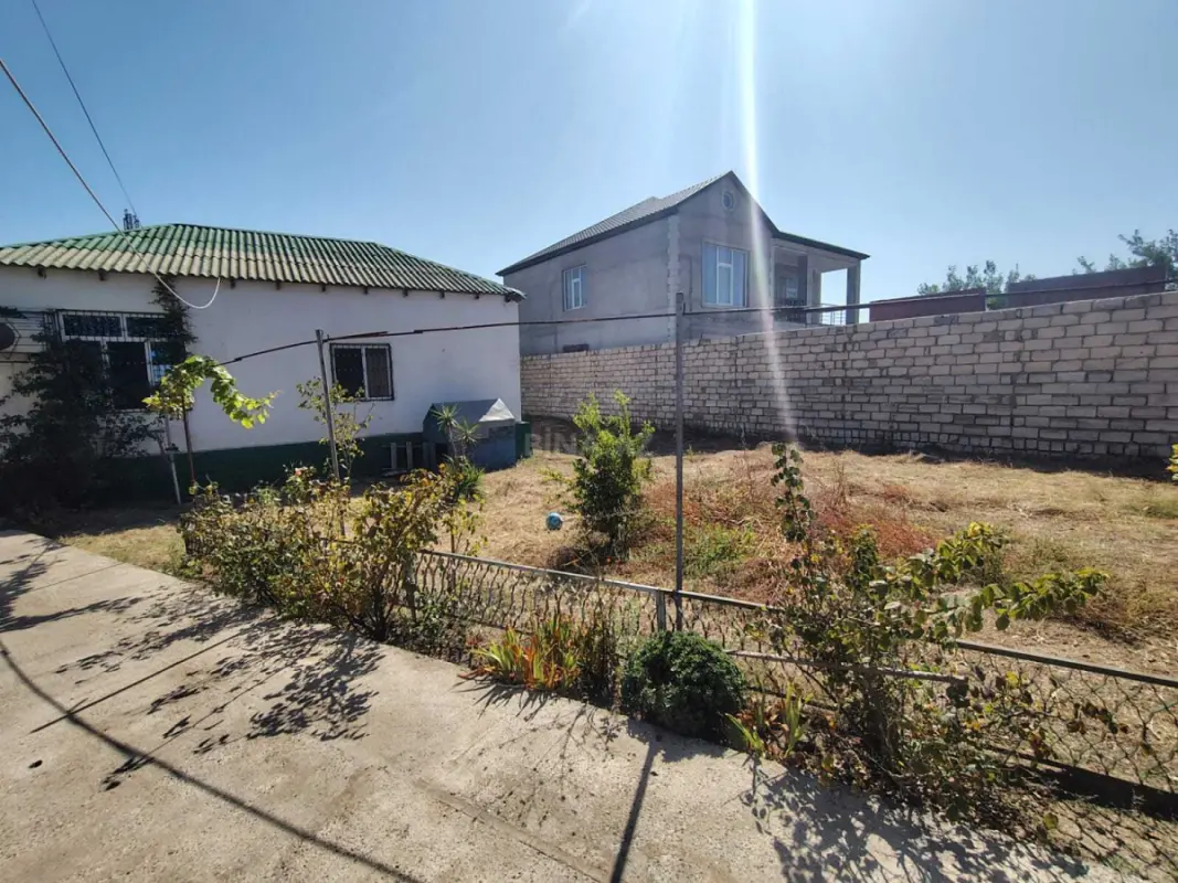 Satılır 4 otaqlı həyət evi 200 m²