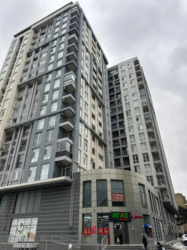 Satılır 3 otaqlı mənzil 110 m²