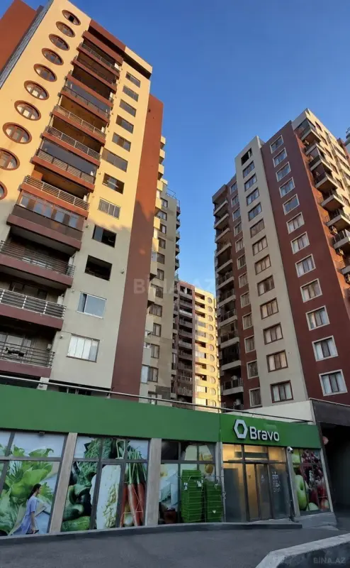 Satılır 2 otaqlı mənzil 72.4 m²