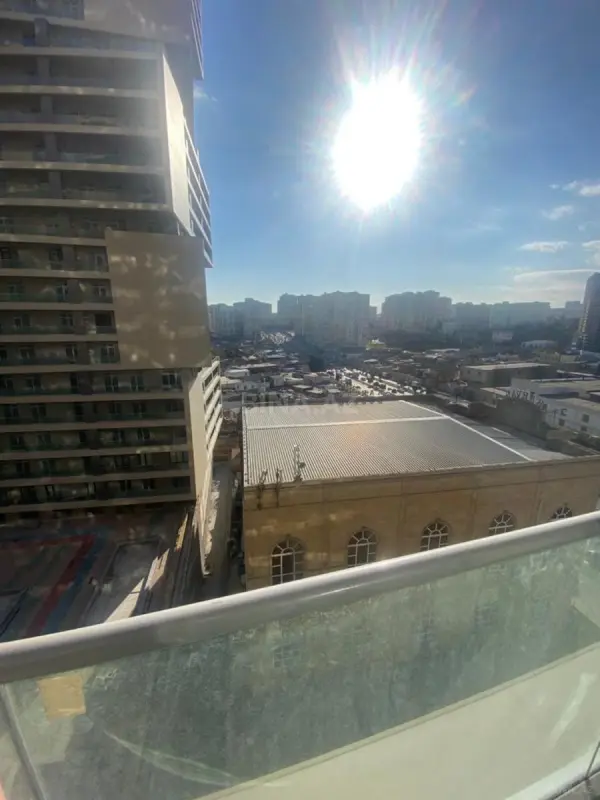 Satılır 2 otaqlı mənzil 108 m²