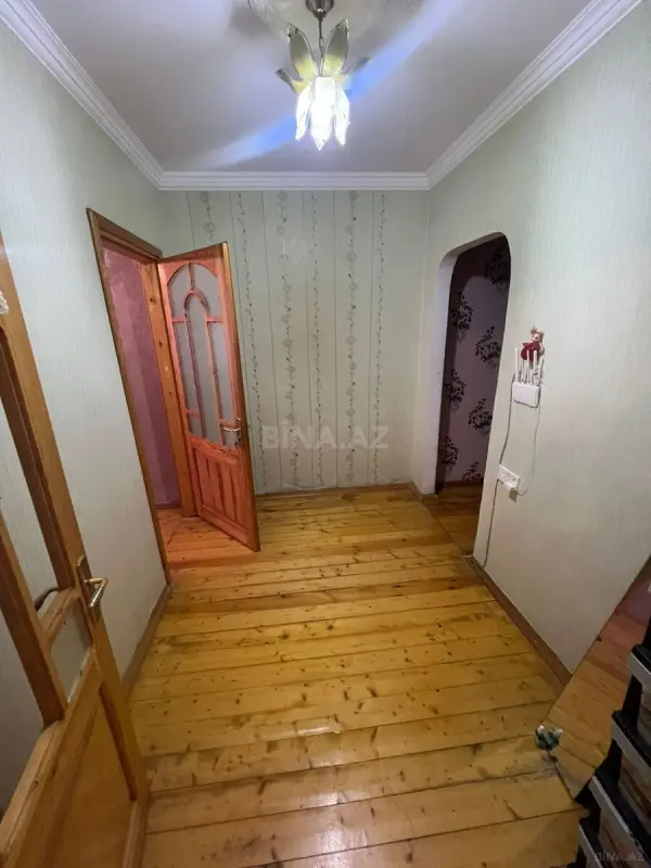 Satılır 1 otaqlı mənzil 52 m²