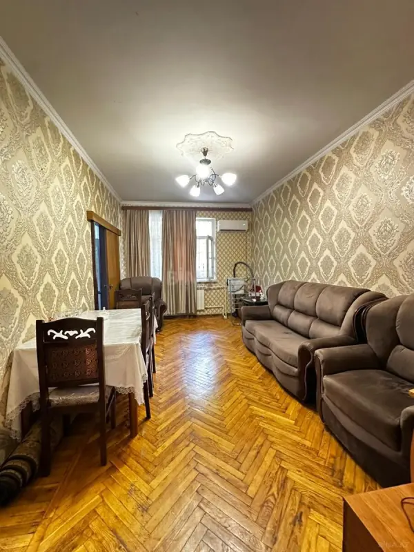 Kirayə verilir 2 otaqlı mənzil 65 m²