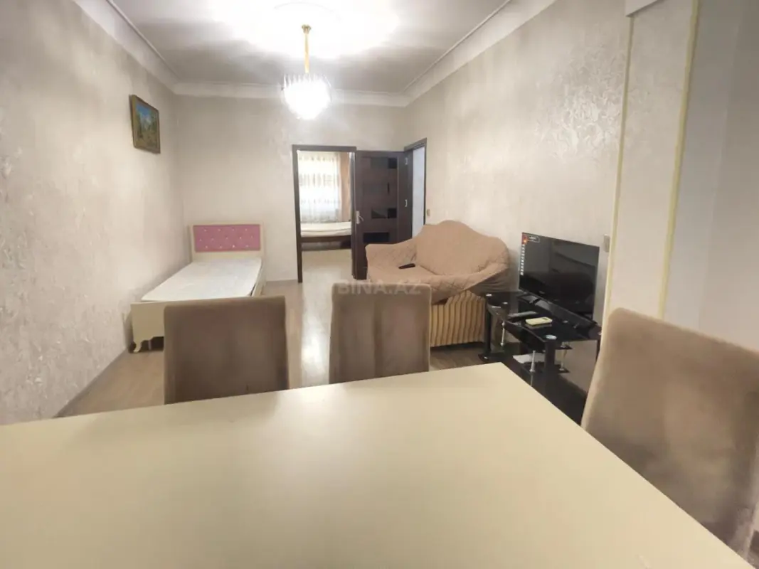 Kirayə verilir 2 otaqlı mənzil 50 m²