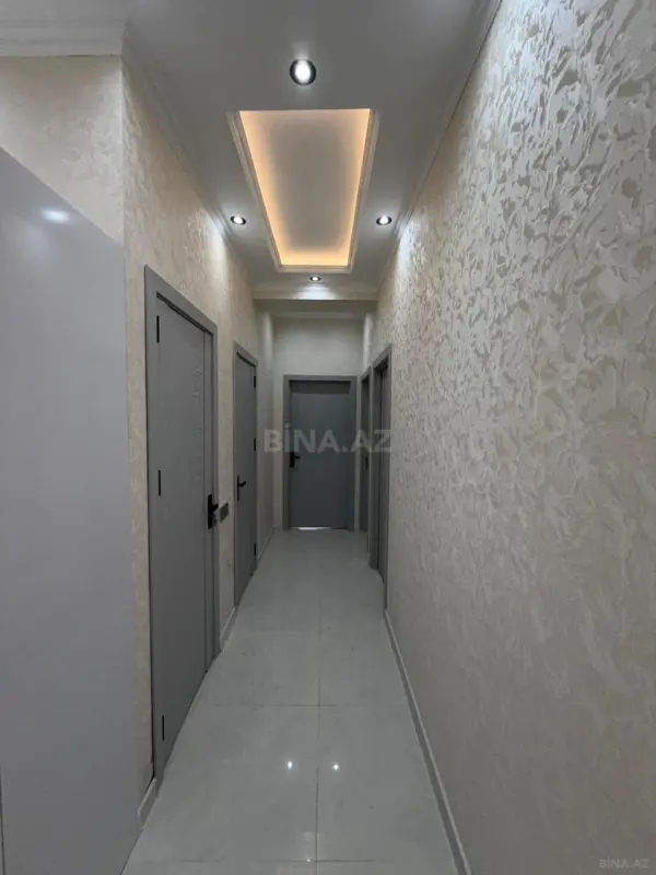 Satılır 3 otaqlı mənzil 105 m²