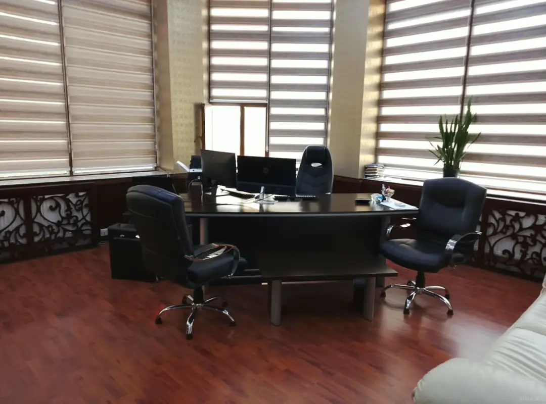 Satılır 6 otaqlı ofis 280 m²