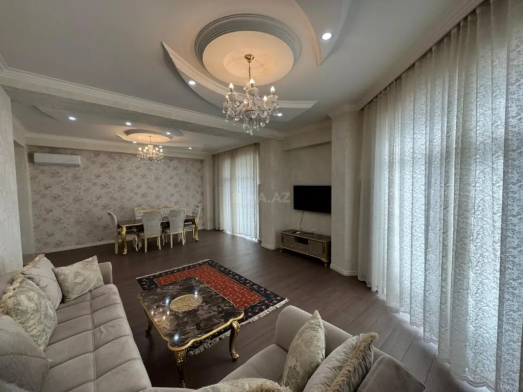 Kirayə verilir 3 otaqlı mənzil 135 m²