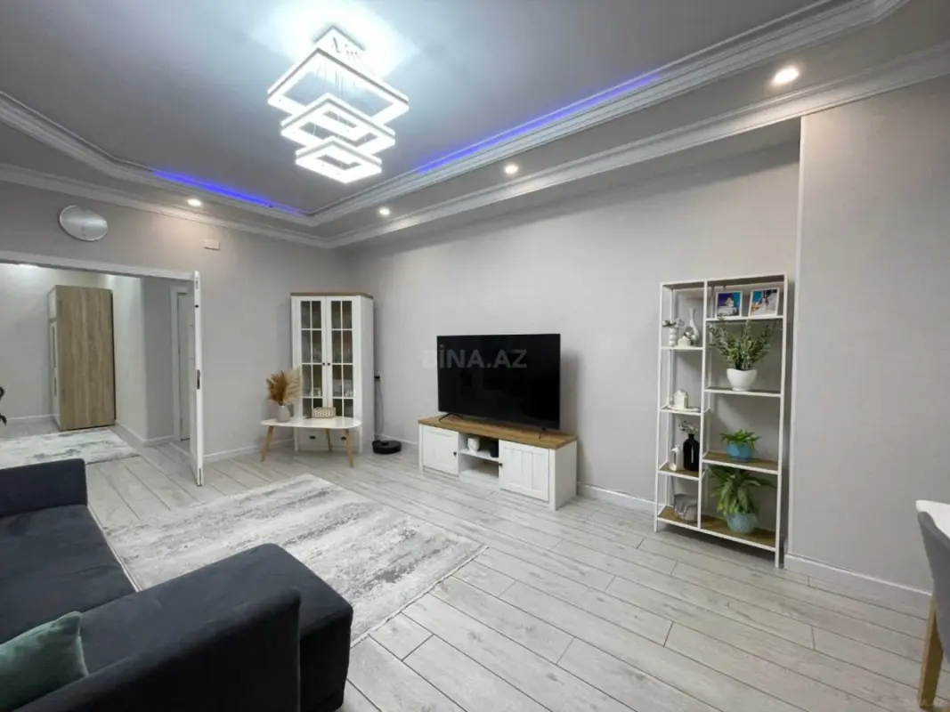 Satılır 3 otaqlı mənzil 110 m²
