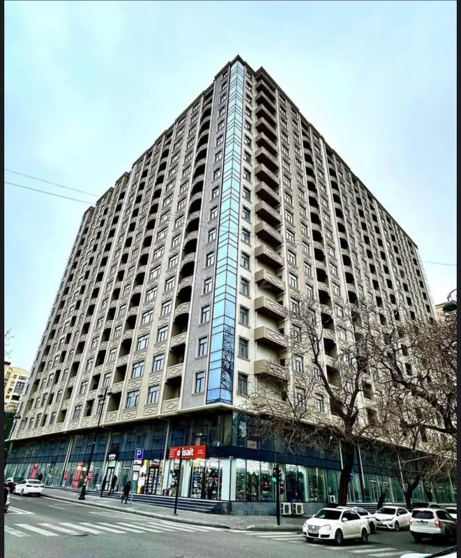 Kirayə verilir 3 otaqlı mənzil 170 m²