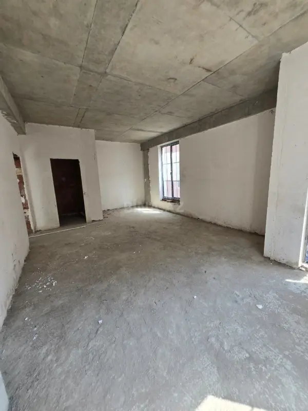 Satılır 1 otaqlı mənzil 43 m²
