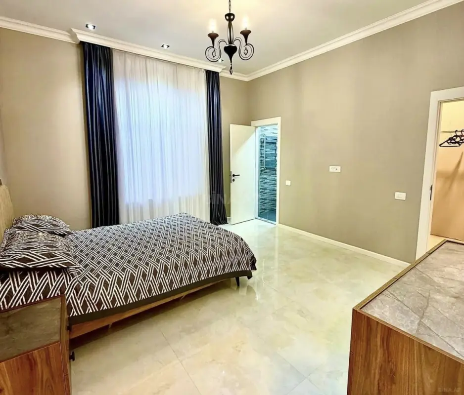 Kirayə verilir 4 otaqlı həyət evi 180 m²