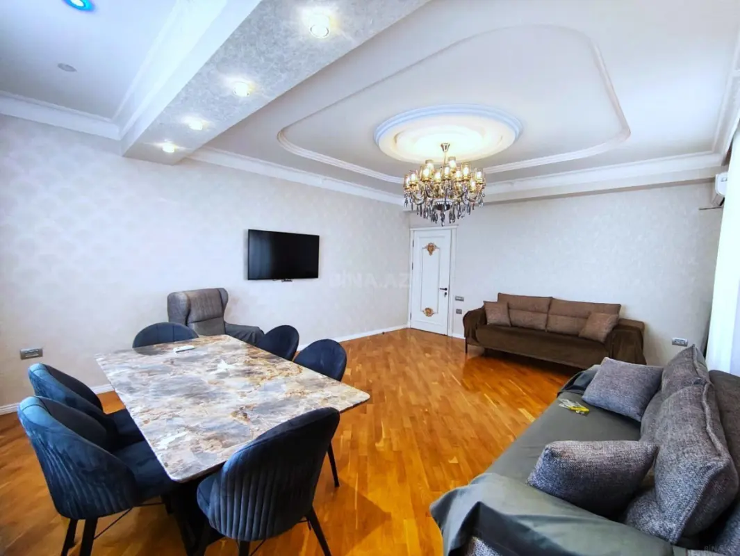 Kirayə verilir 3 otaqlı mənzil 130 m²