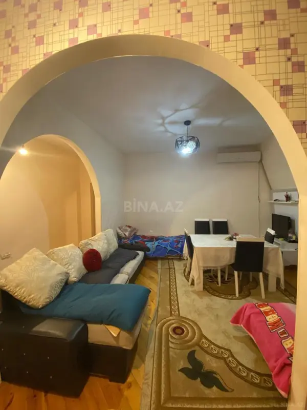 Kirayə verilir 2 otaqlı mənzil 50 m²