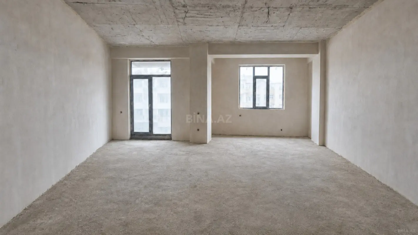 Satılır 5 otaqlı mənzil 214 m²
