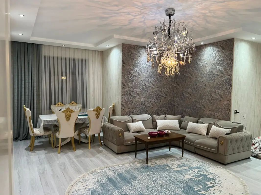 Kirayə verilir 3 otaqlı mənzil 120 m²