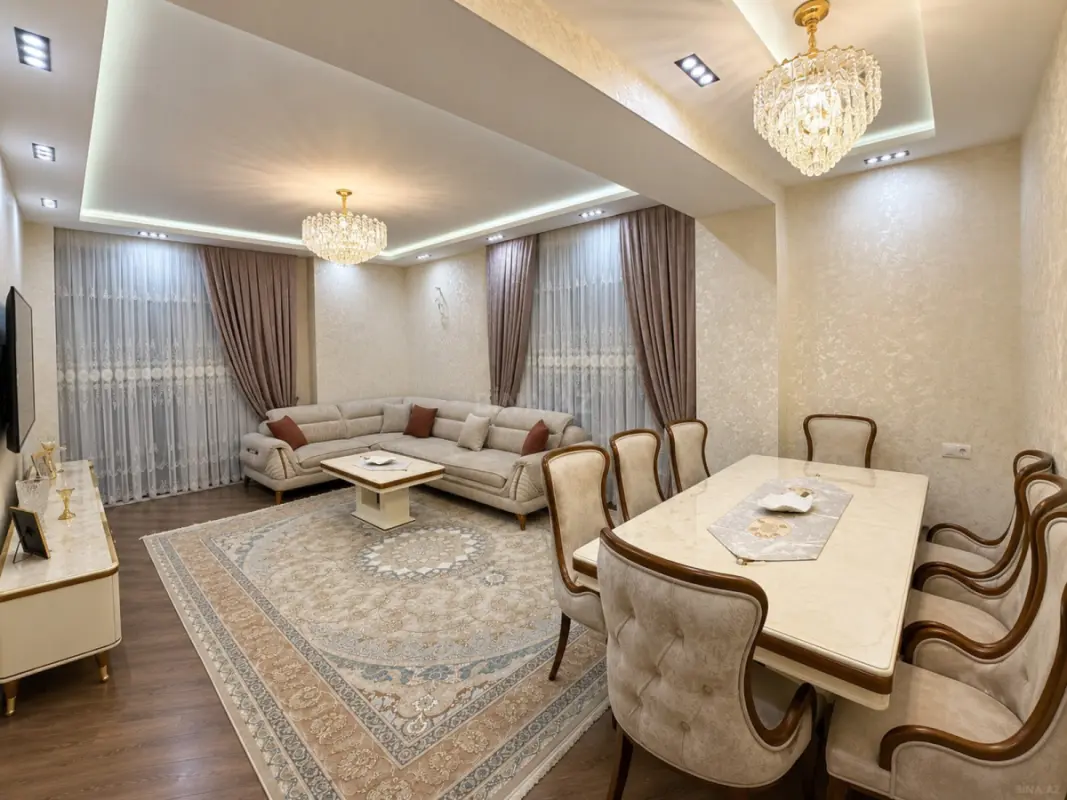Satılır 4 otaqlı mənzil 130 m²