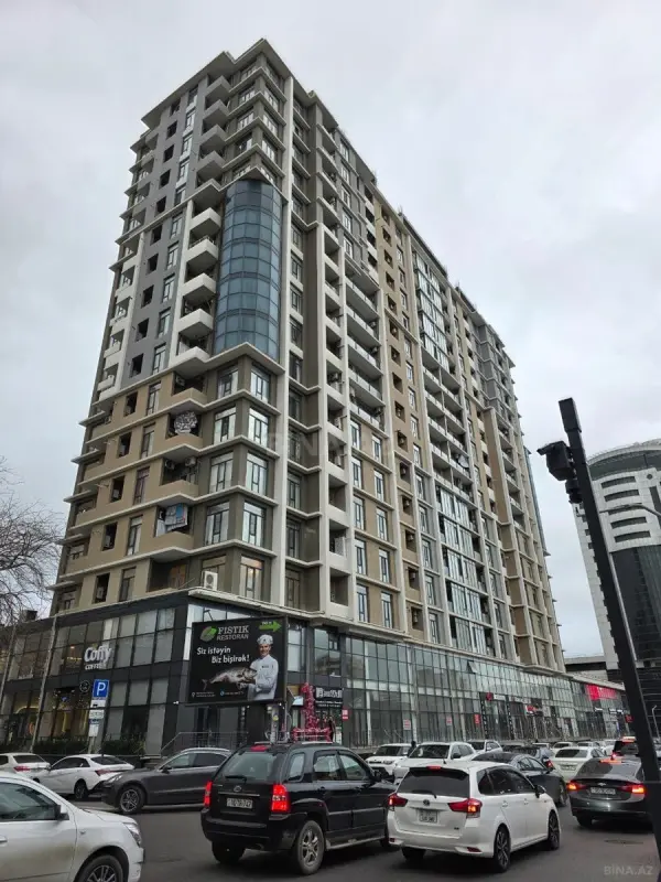 Satılır 3 otaqlı mənzil 117 m²