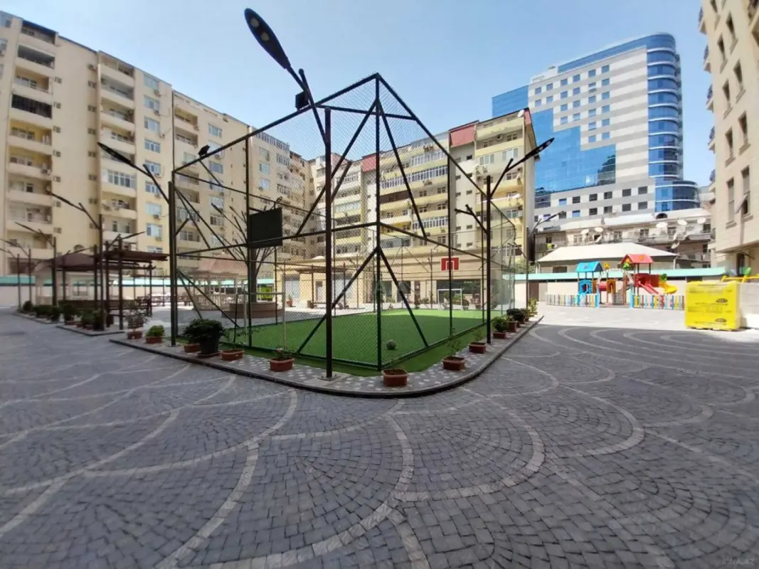 Kirayə verilir 3 otaqlı mənzil 95 m²
