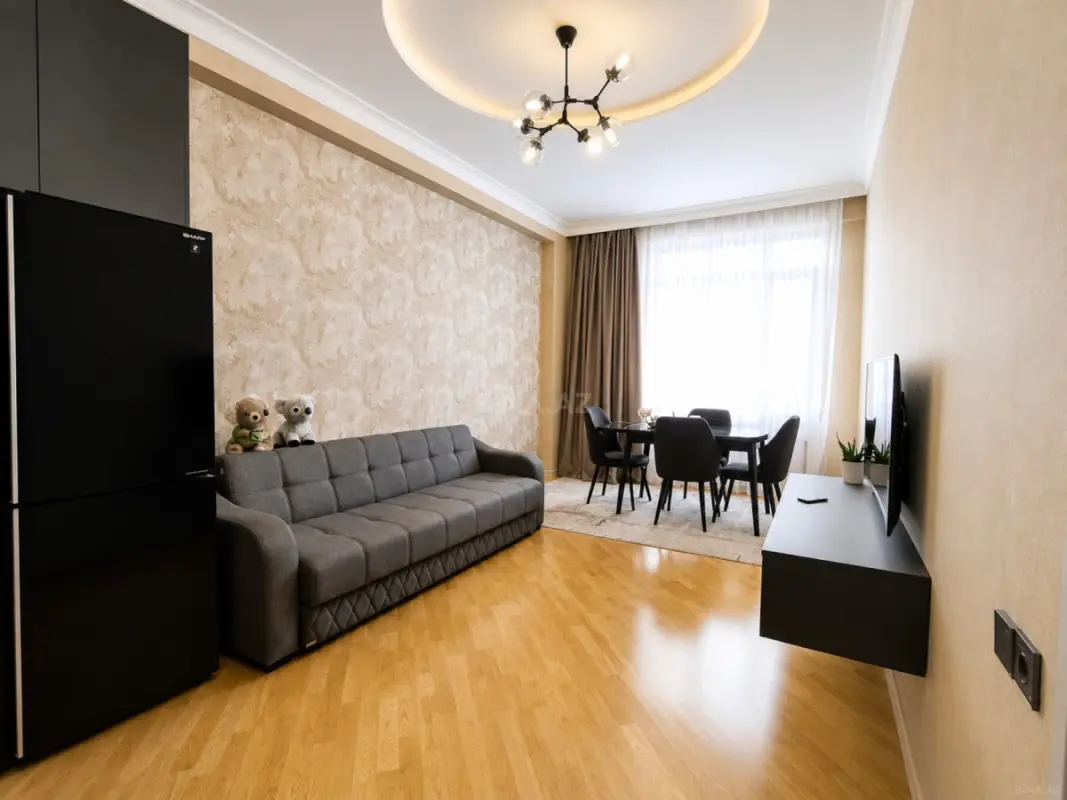 Kirayə verilir 2 otaqlı mənzil 62 m²