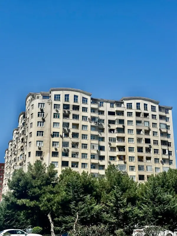 Satılır 2 otaqlı mənzil 90 m²