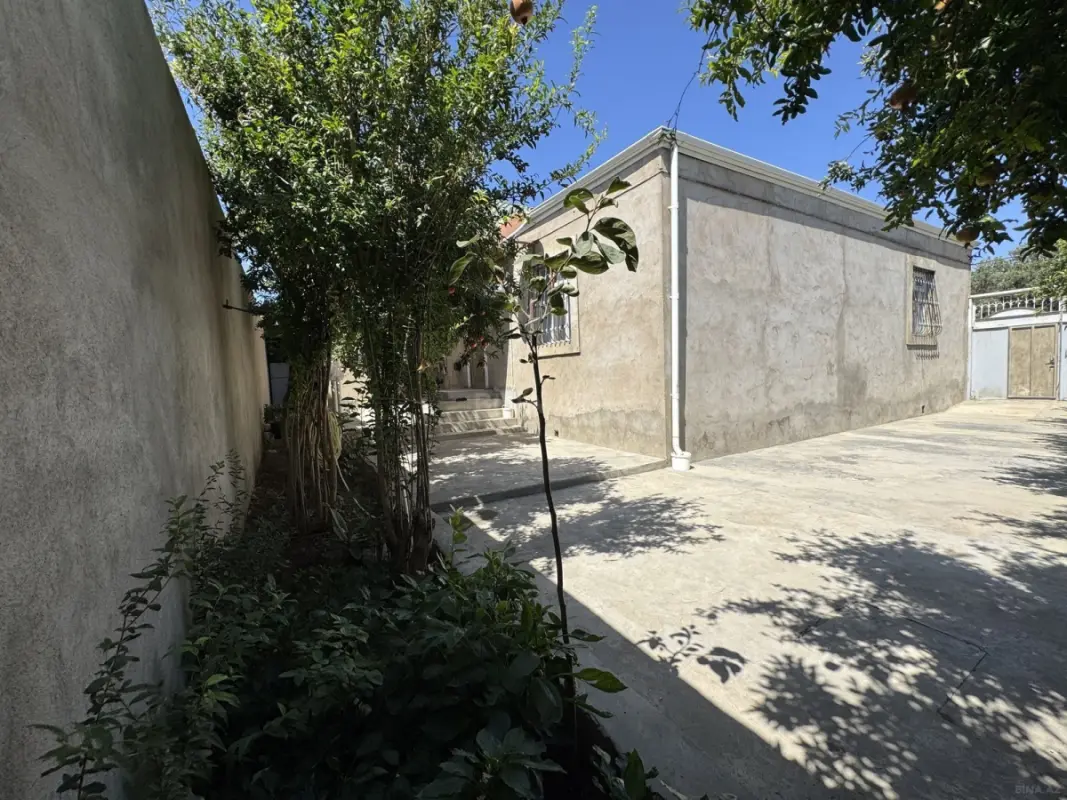 Satılır 4 otaqlı həyət evi 150 m²
