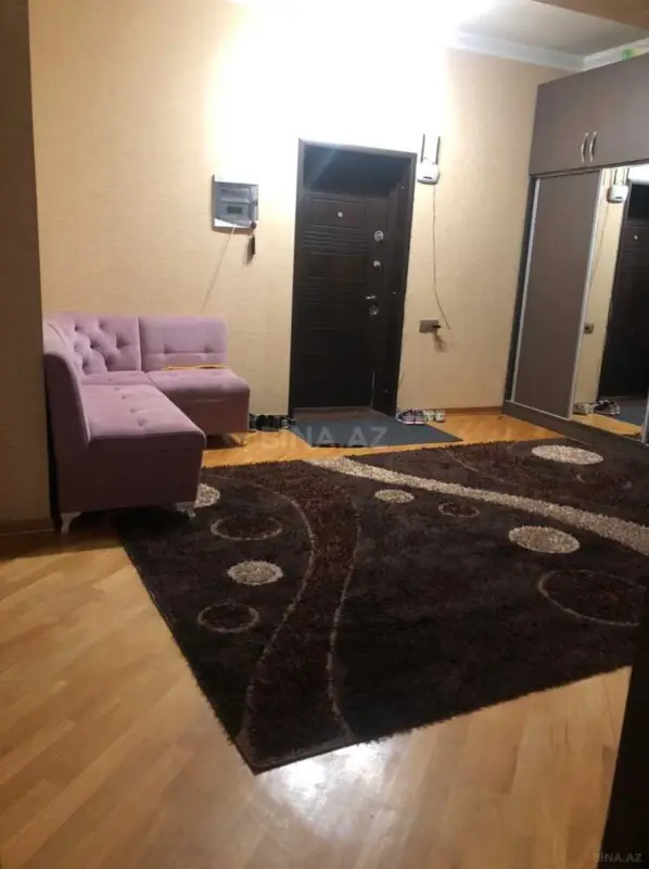 Kirayə verilir 3 otaqlı mənzil 140 m²