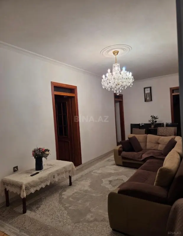 Satılır 5 otaqlı həyət evi 160 m²