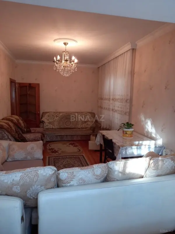 Satılır 4 otaqlı mənzil 105 m²