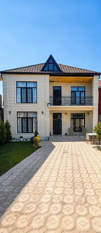 Satılır 6 otaqlı həyət evi 230 m²