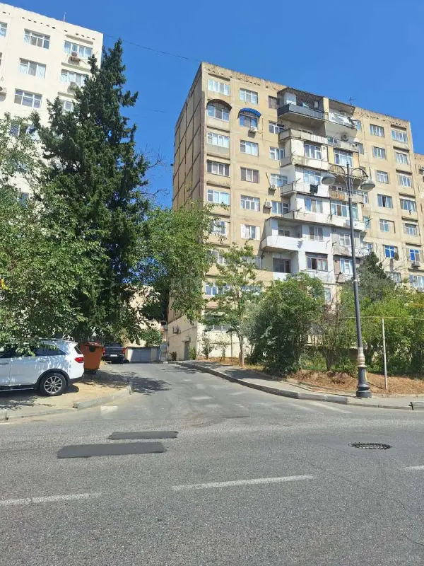 Satılır 3 otaqlı mənzil 100 m²