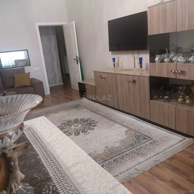 Satılır 3 otaqlı mənzil 83 m²