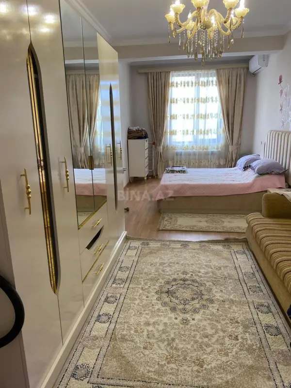 Kirayə verilir 2 otaqlı mənzil 100 m²